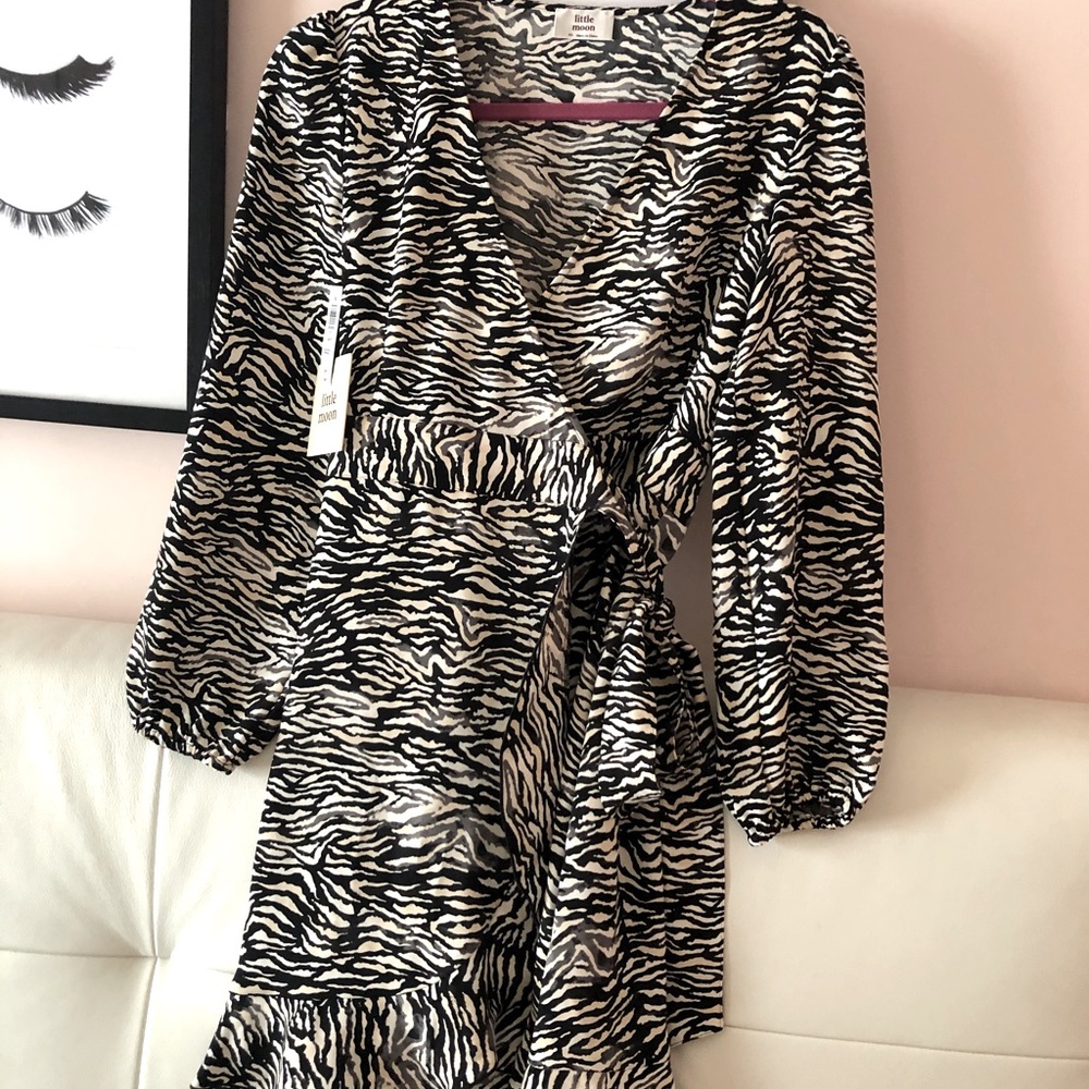 Little moon wrap dress